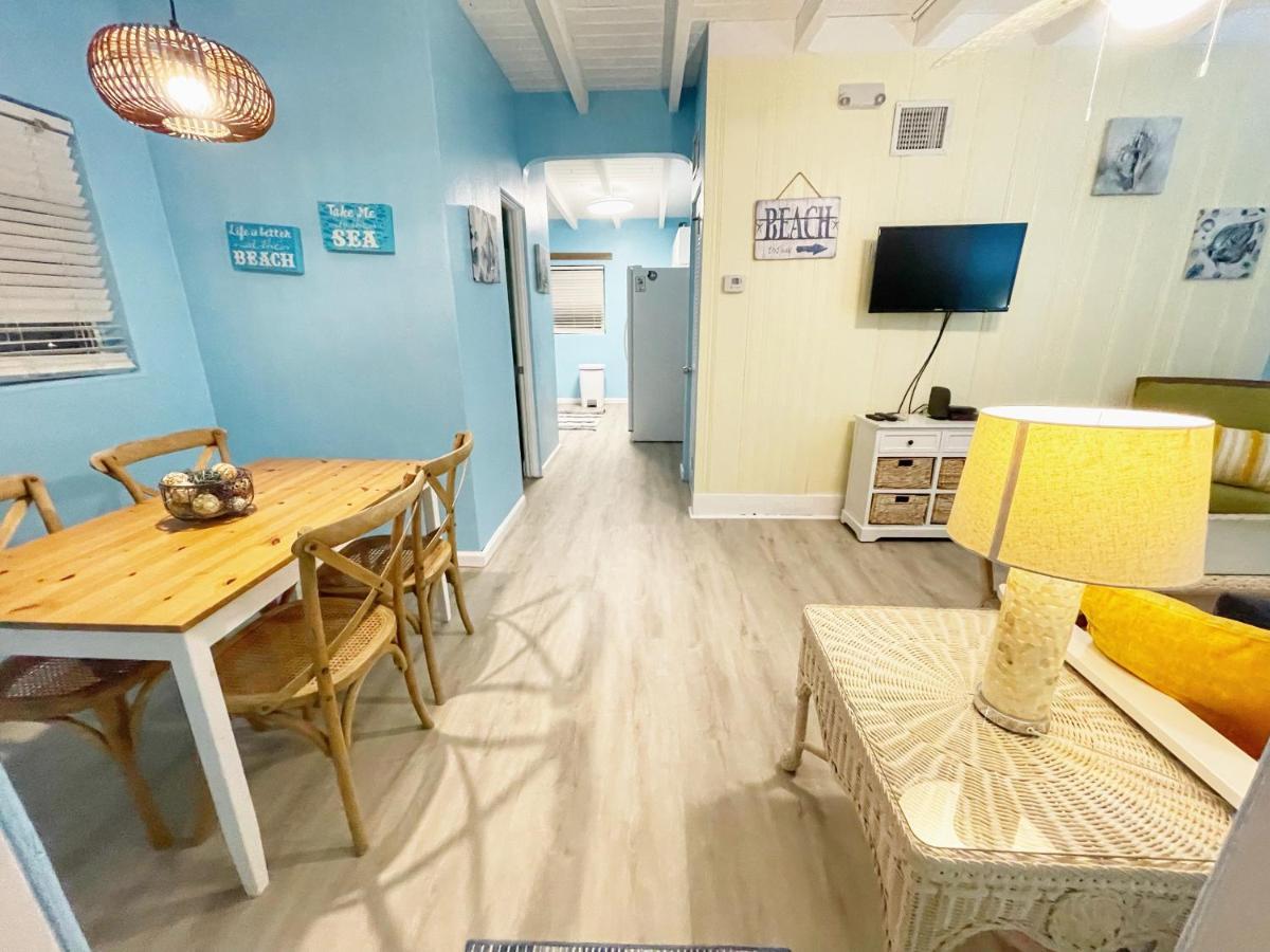 Cozy Canaveral Cottages ケープ・カナベラル エクステリア 写真