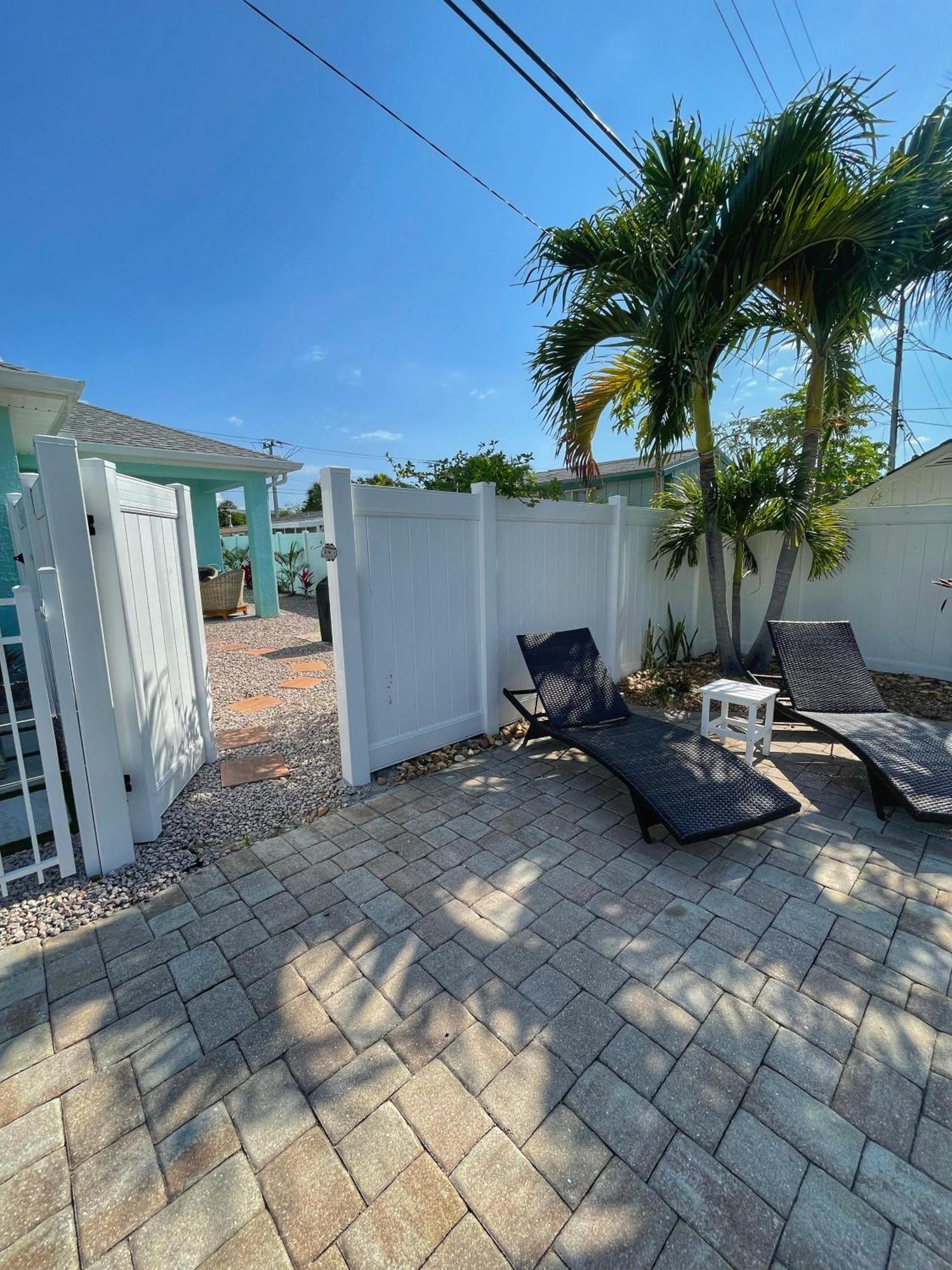 Cozy Canaveral Cottages ケープ・カナベラル エクステリア 写真