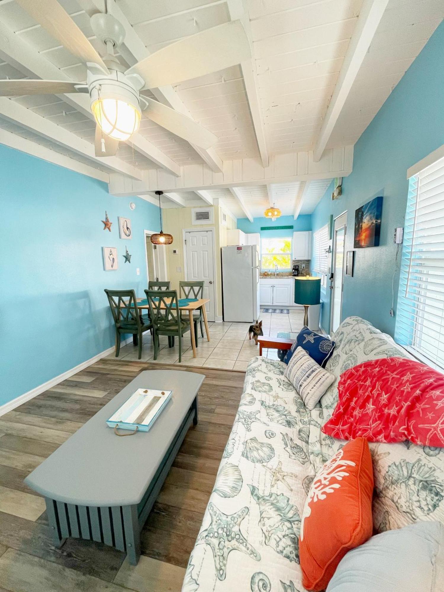 Cozy Canaveral Cottages ケープ・カナベラル エクステリア 写真