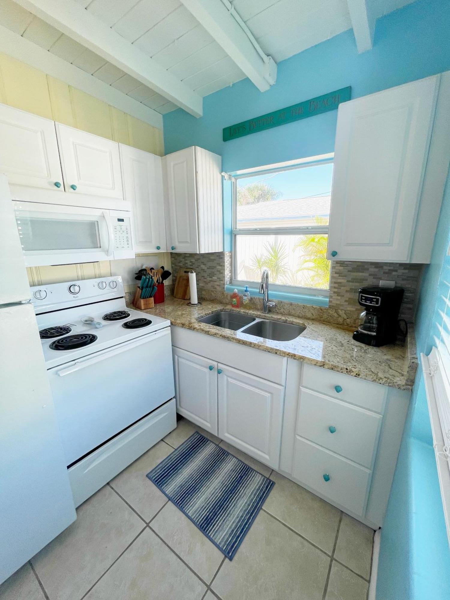 Cozy Canaveral Cottages ケープ・カナベラル エクステリア 写真